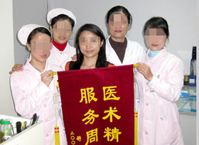 一场阴谋撕毁了少女单纯的爱